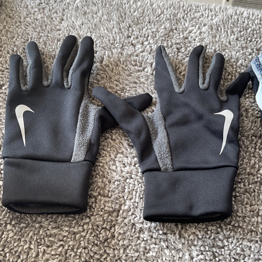 Nike Gloves